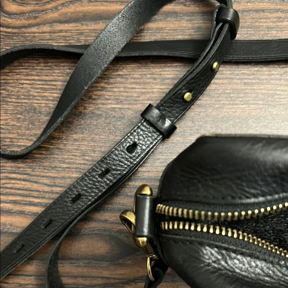 Madewell Black Leather Crossbody Bag - Picture 5 of 8